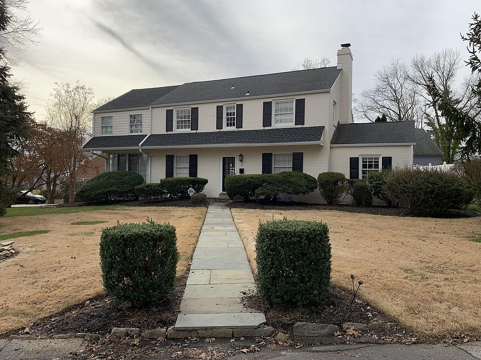 1st image of 1 Vining Ln