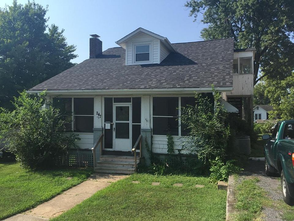 1st image of 247 Foxland Ave