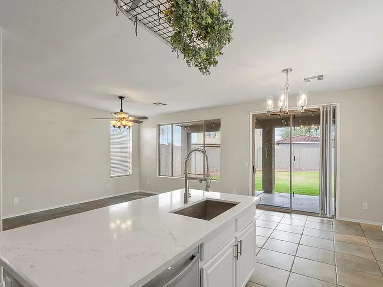203 W Nolan Way — Photo 11