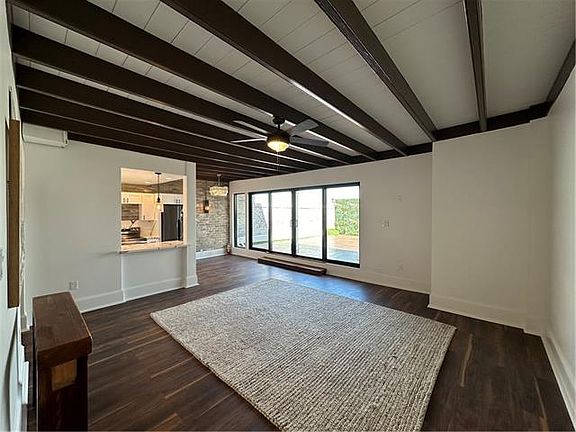 2nd image of 601 Iberville St #506