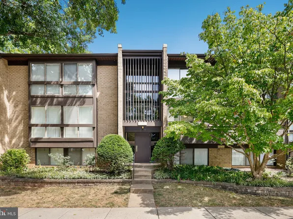 11556 Rolling Green Ct APT 201, Reston, VA 20191