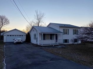 26 Guyette Cir, Saint Albans, VT 05478