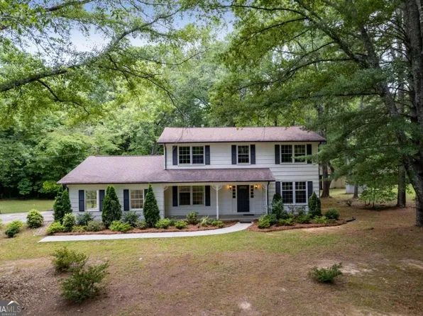 190 River Valley Dr, Carrollton, GA 30117