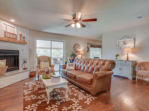 5th image of 119 Briar Ln