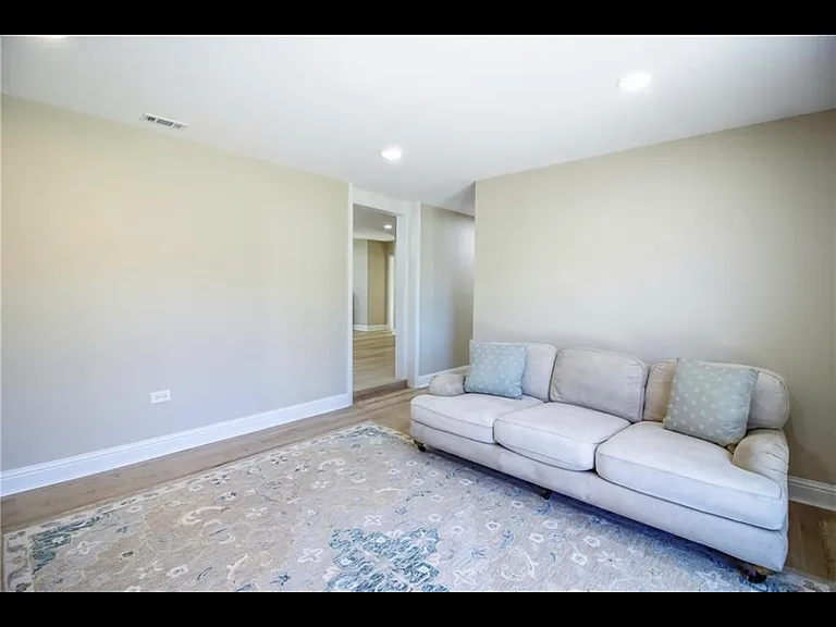414 Mahogany St — Photo 7