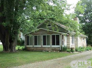1128 Hinckley Blvd, Jackson, MI
