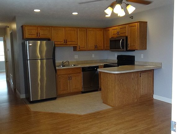 2nd image of 510 Humboldt St APT 15