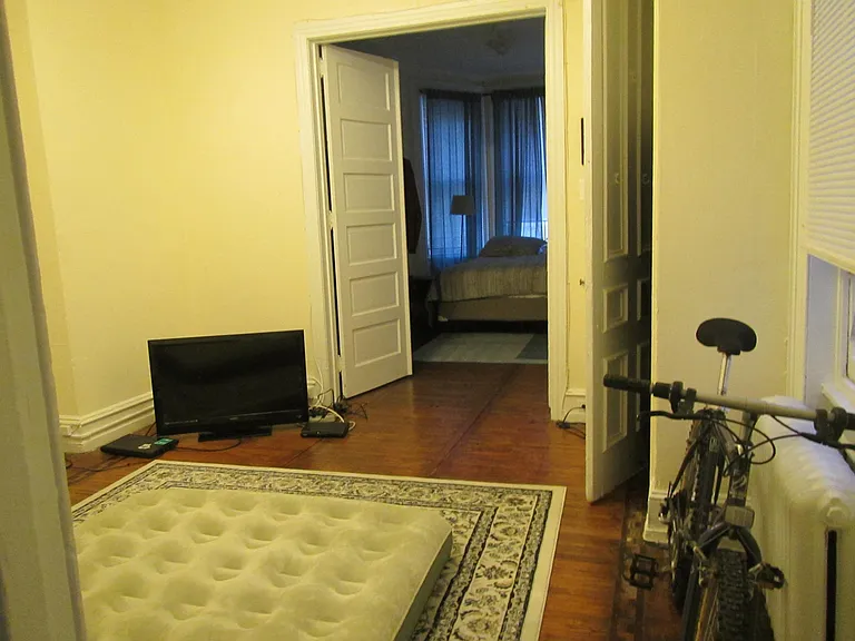 107 S 21st St #1R — Photo 9