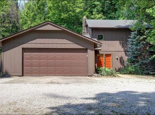 23573 Emmons Rd, Columbia Station, OH 44028