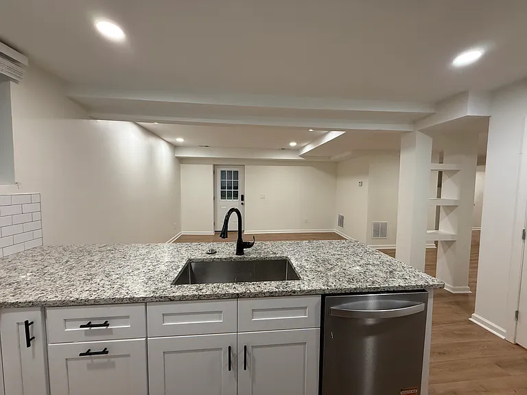 1015 Lanier Dr SW — Photo 6