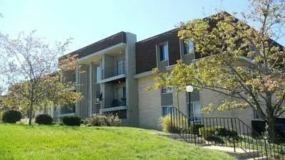 Oakwood Apartments — Photo 41