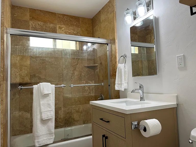 4463 Mentone St #2 — Photo 24