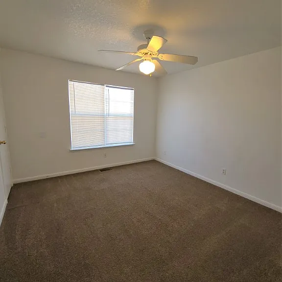 2802C Leroy Cir #C — Photo 9