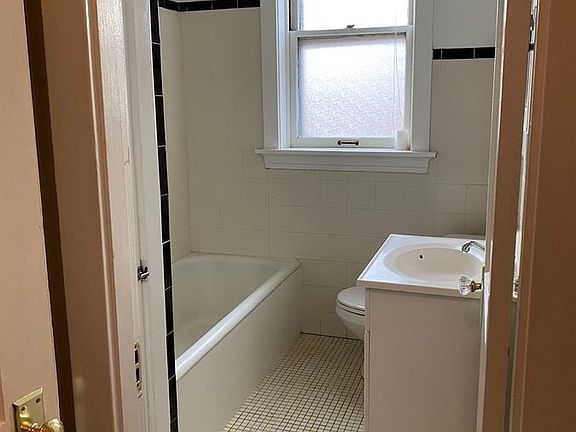 5th image of 4059 Tholozan Ave #2F