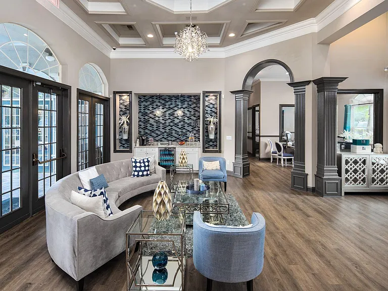 The Grand Reserve at Park Isle Apartments — Photo 9