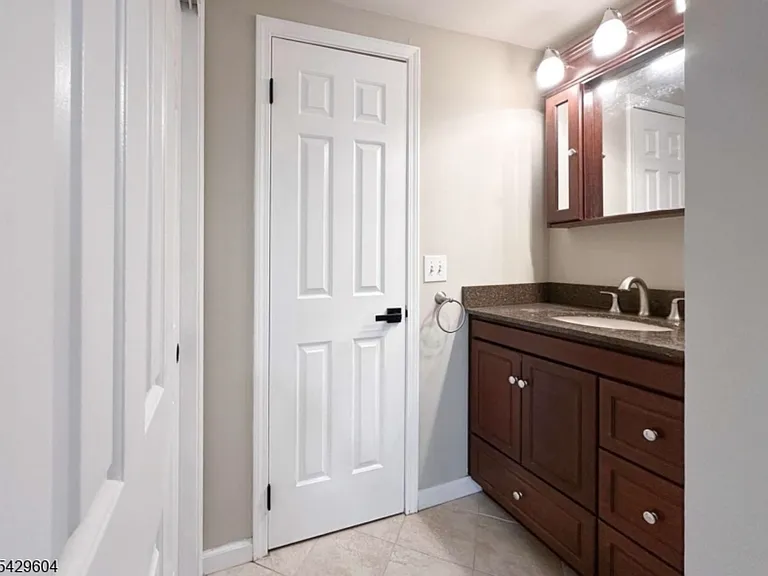 170 Smithfield Ct #1 — Photo 7