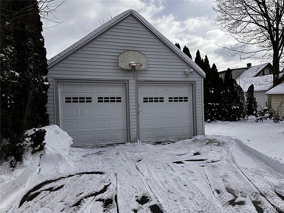 3rd image of 2803 Ogden Pl