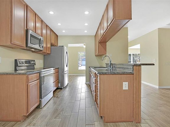 4th image of 522 Sandy Creek Dr