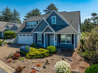 5635 SW Arbor Dr, Newport, OR