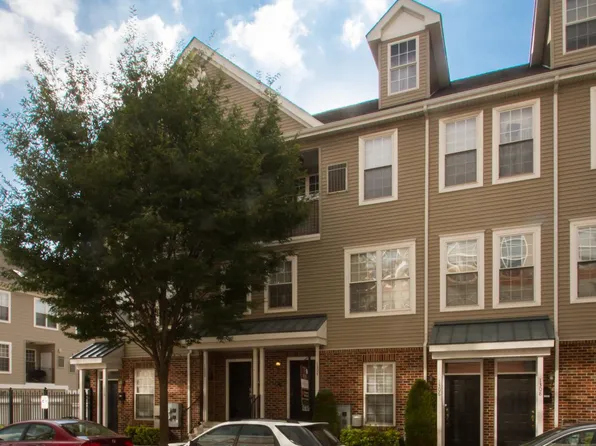 1302 N 31st St, Philadelphia, PA 19121
