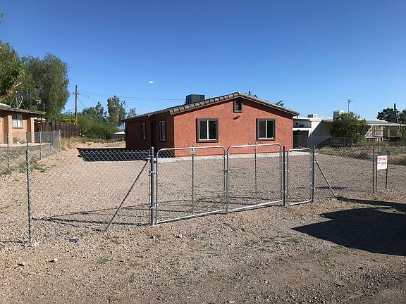 2nd image of 10221 S Rainbow Ln