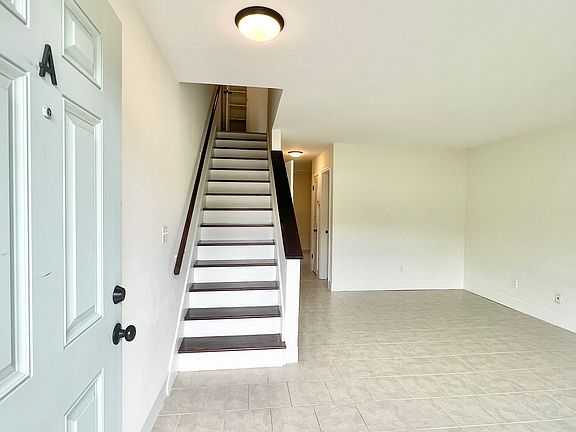 Unit A Living Room/Entry