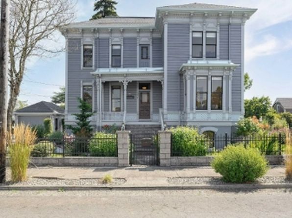 331 Montgomery St SE