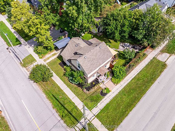 3rd image of 307 4th St W