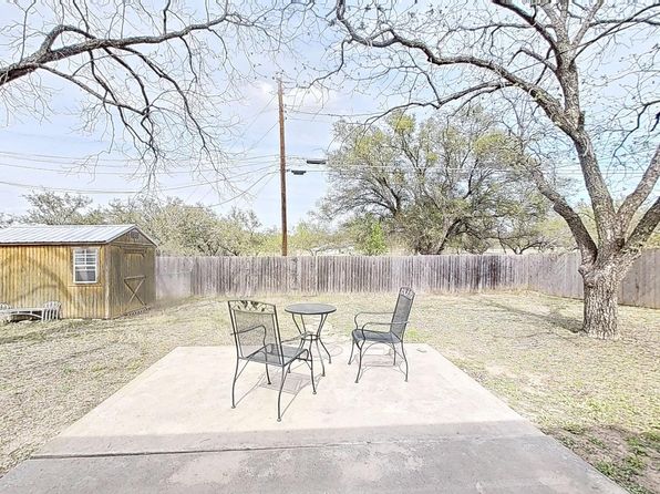 1611 Delwood Dr, Brownwood, TX 76801