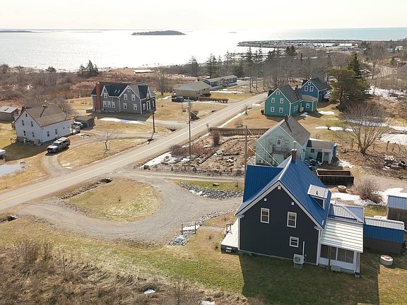 4th image of 164 Nicholas Rd