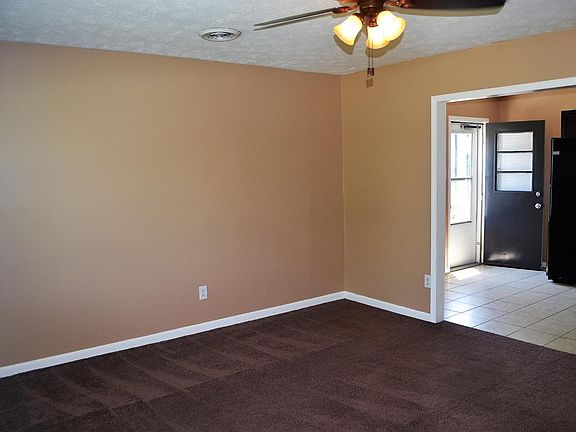 5th image of 1550 Grant Dr