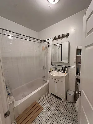 Rented by Nooklyn NYC LLC | media 15
