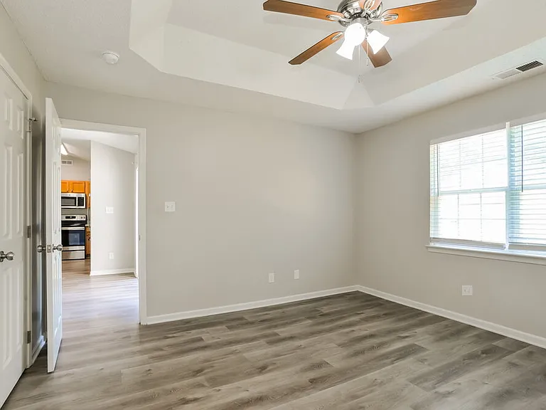 7218 Kavan Hunter Dr — Photo 10