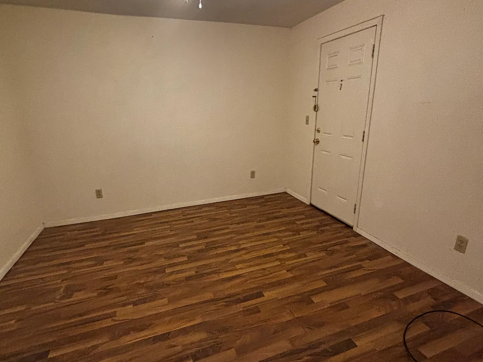 2 bed, 1000 sqft, $1,200 — Photo 4