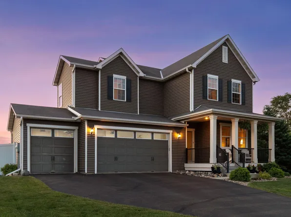 7091 Oak Ridge Ct, Shakopee, MN 55379