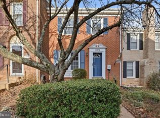 11872 Saint Trinians Ct, Reston, VA 20191