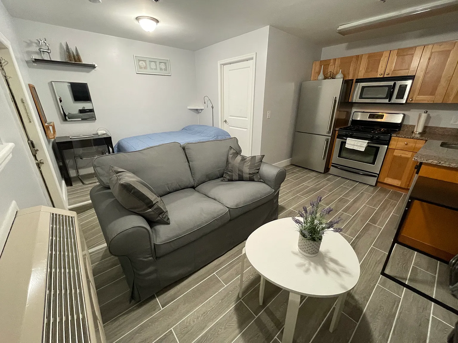 Studio, 415 sqft, $1,800 — Photo 2