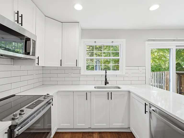 22 Habersham Ct — Photo 4