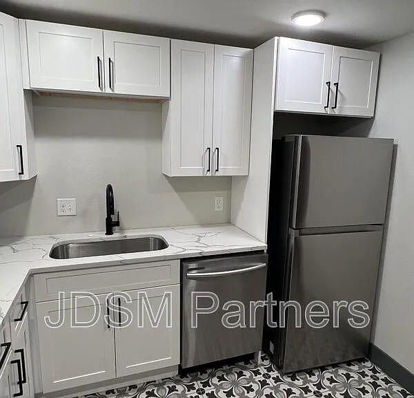 630 E 16th Ave #3 — Photo 3