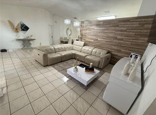 18800 NW 84th Ave, Hialeah, FL 33015