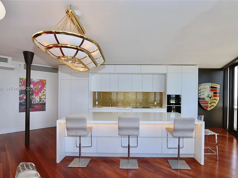 1000 Island Blvd #Penthouse 2 — Photo 11