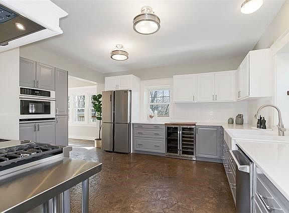 4th image of 5232 Oak St