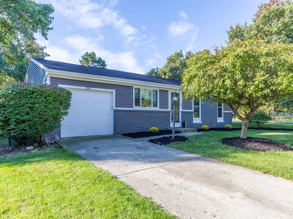 2047 Wolverhampton Rd, Powell, OH 43065