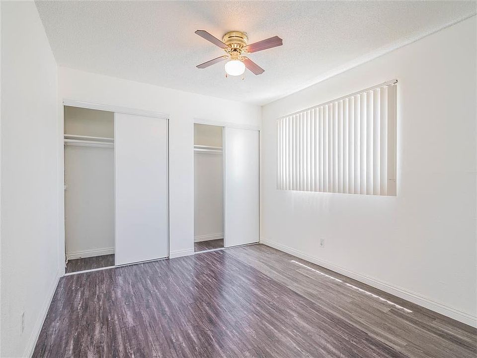 Long Beach bedroom
