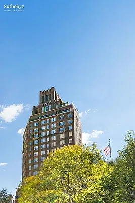 Rented by Sotheby's International Realty | media 21