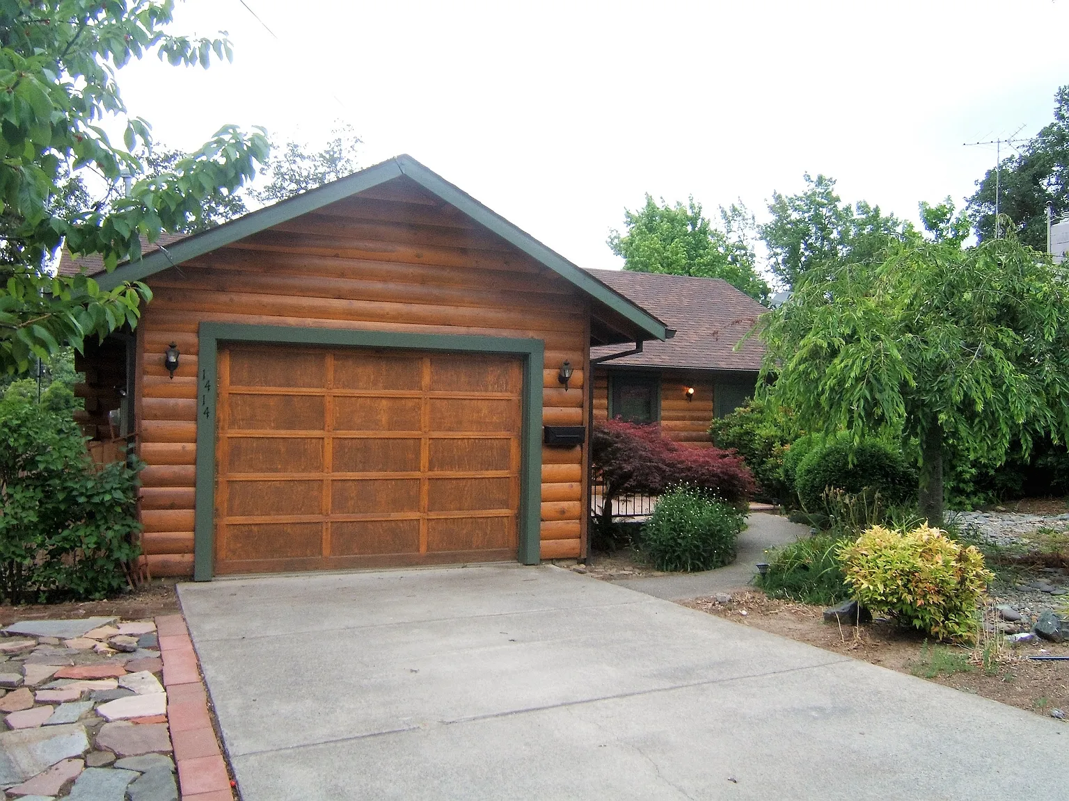 1414 NW Hawthorne Ave photo 1