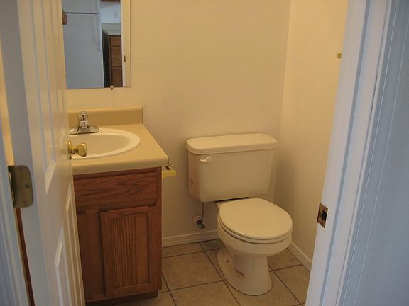 4th image of 19711 Sackett Ln