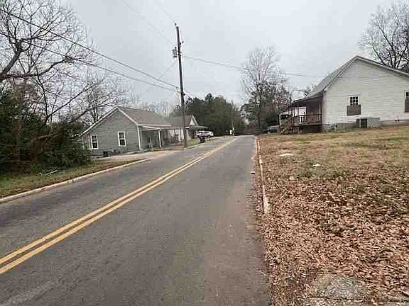 5th image of 184 Poplar St