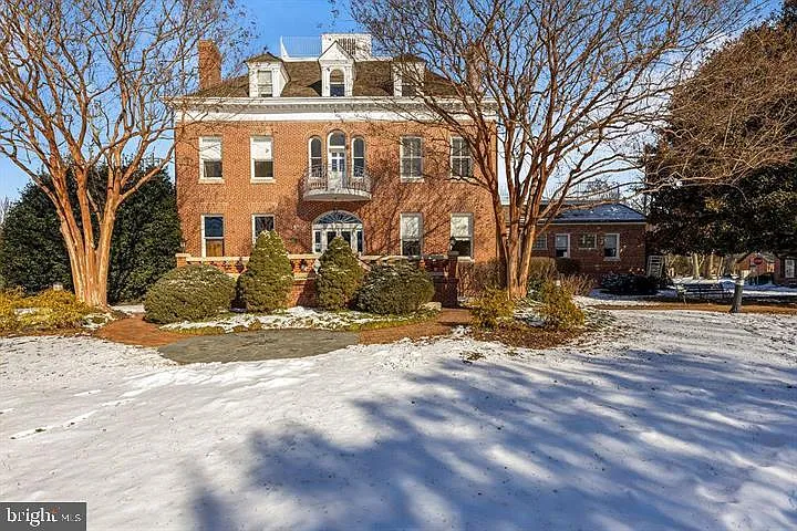 232 Main St #4 — Photo 26