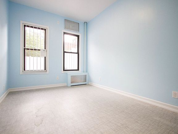 5th image of 232 Wyckoff Ave APT 1R